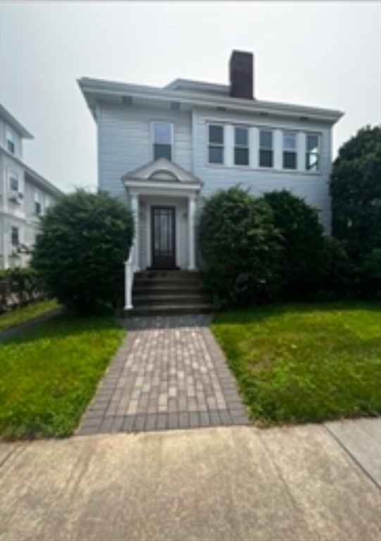 4 Leeds St, South Boston