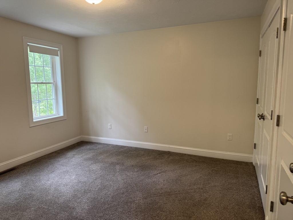 59 Wenham Rd, Carver