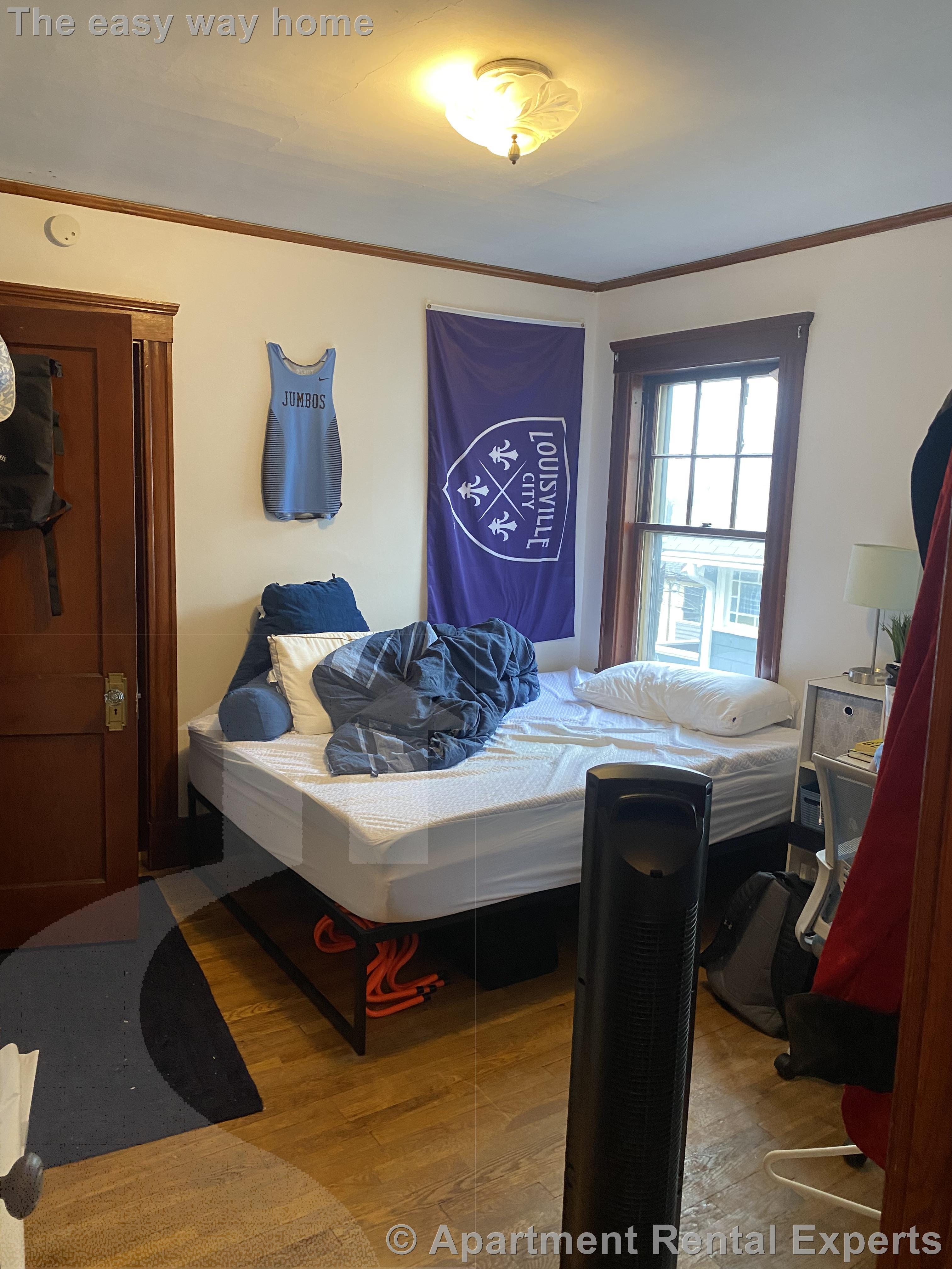 15 Upland Rd, Somerville
