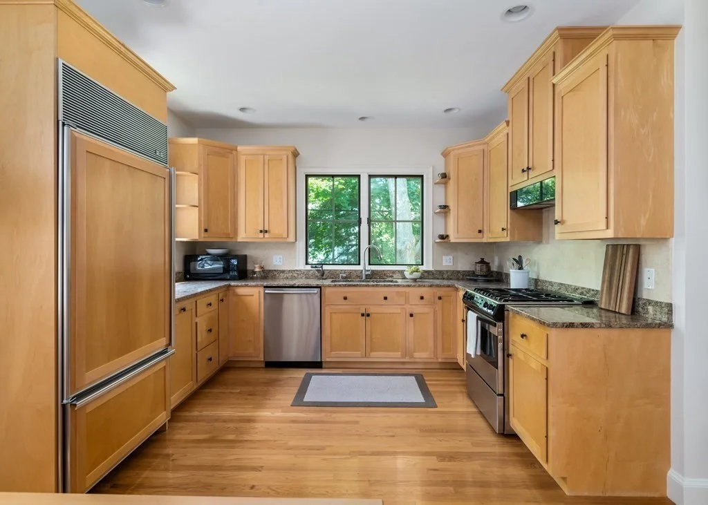 37 Mount Vernon, Neighborhood Nine