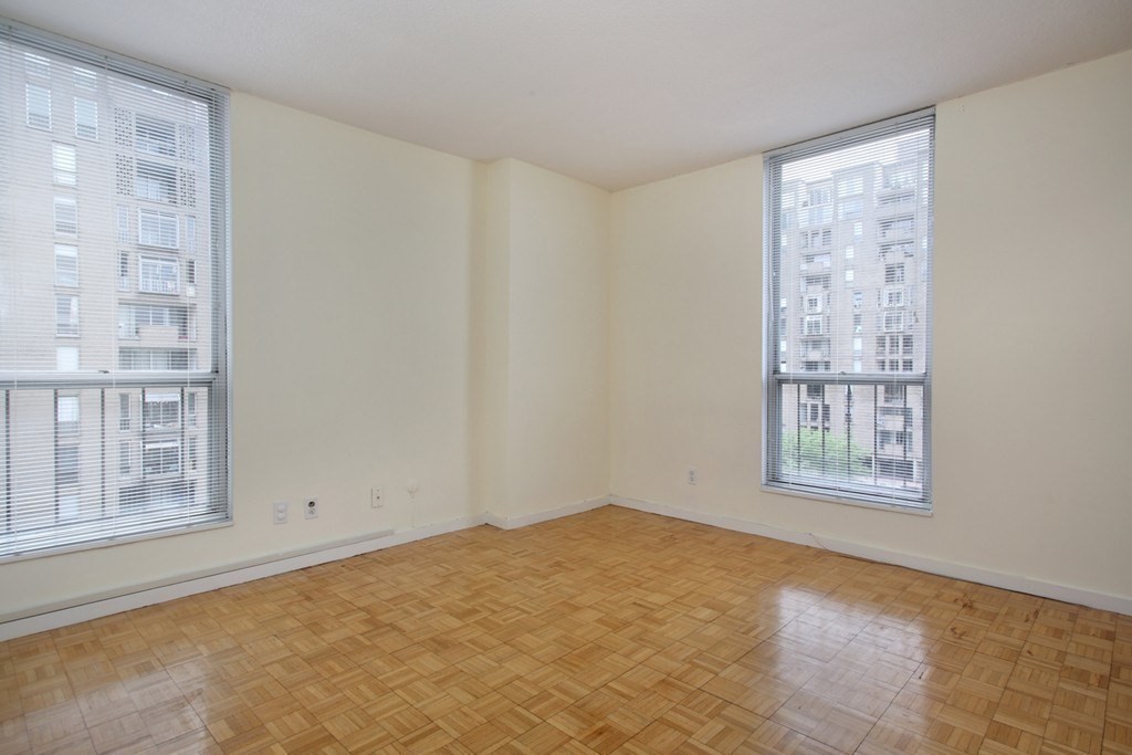 44 Washington St, Brookline Village