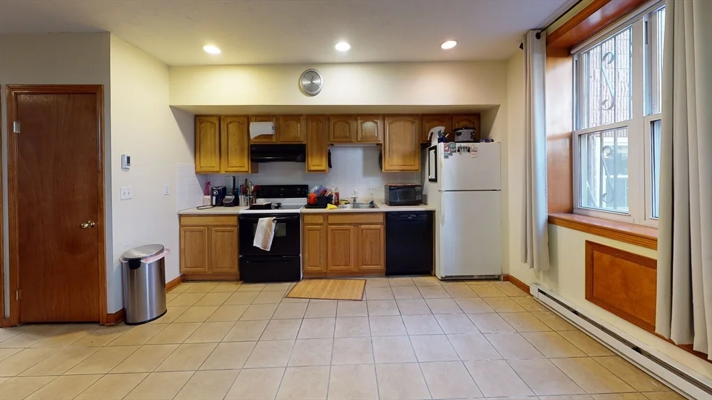 97 Hudson St, East Boston