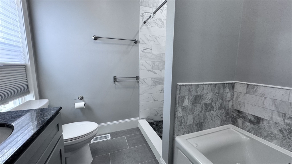 27-29 Aberdeen Rd, Somerville