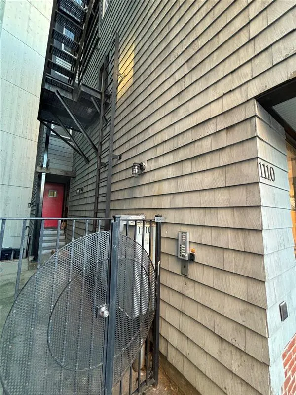 1110 Massachusetts Ave, Riverside