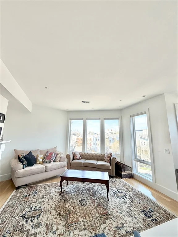 283 Old Colony Ave, South Boston