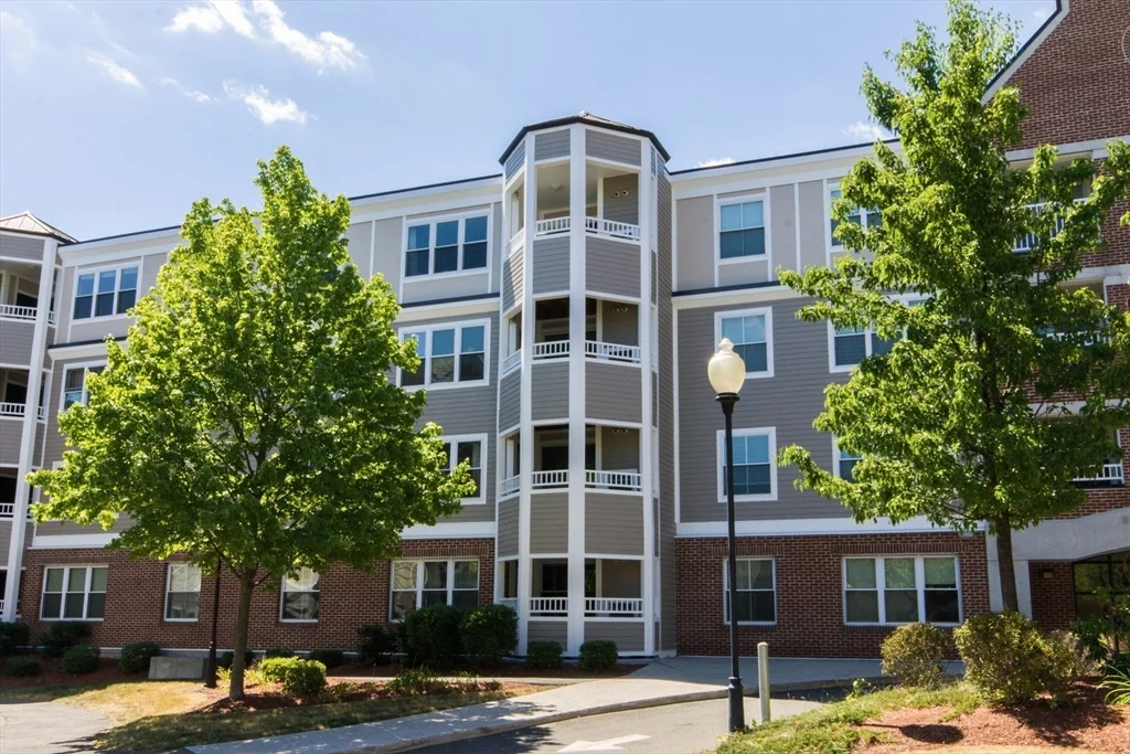 318 Rindge Ave, North Cambridge