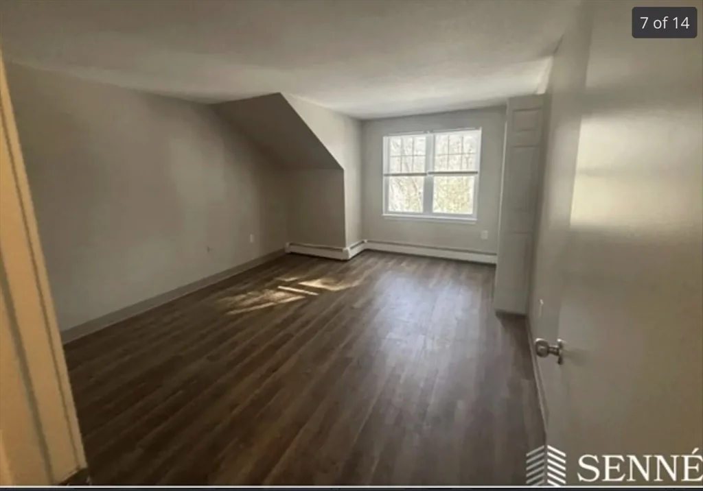 65 Frank's Ln, Hanover
