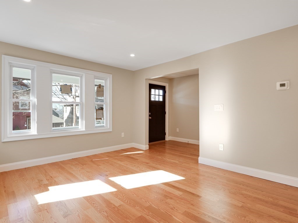 58 Hillsdale Rd, Tufts University