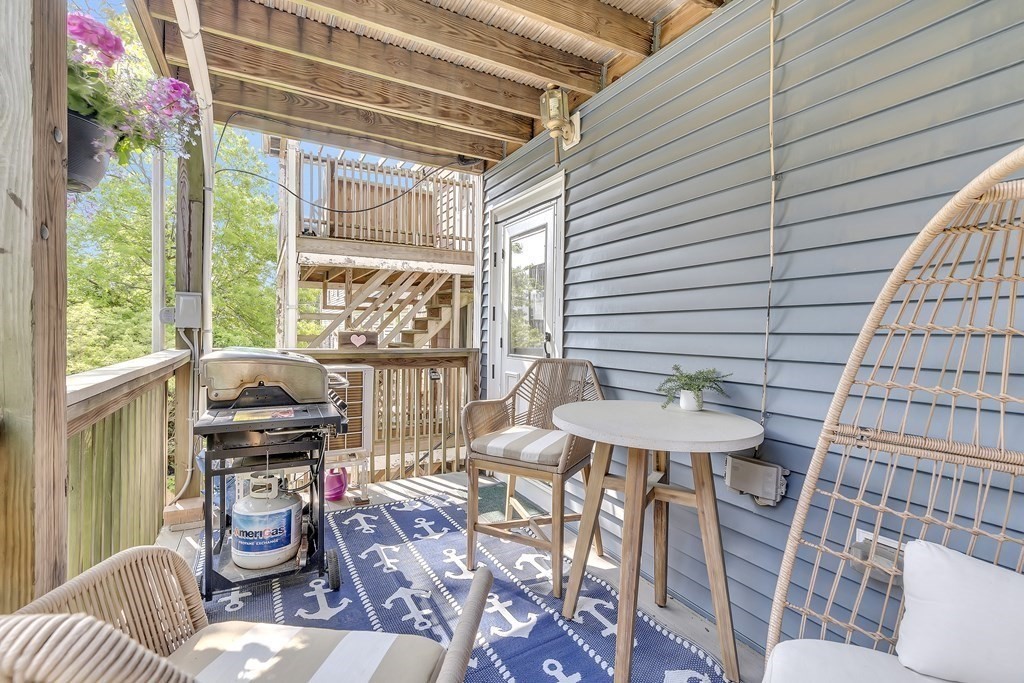 176 Bowen St, South Boston