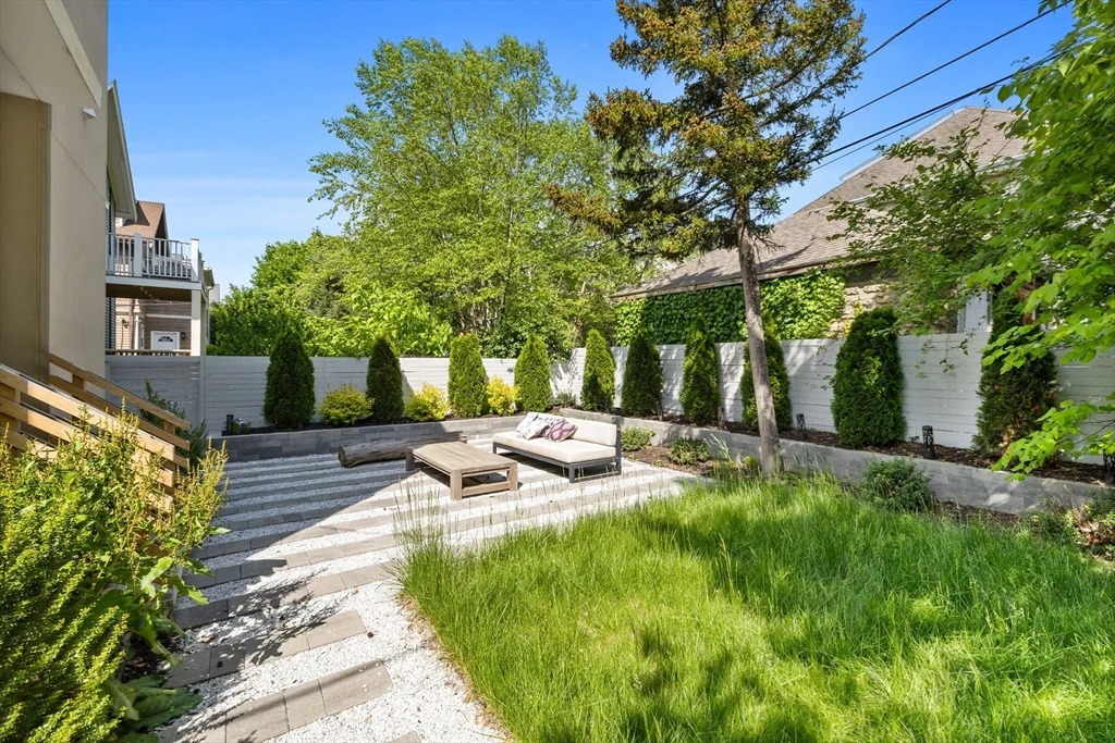 80 Alpine St, West Cambridge