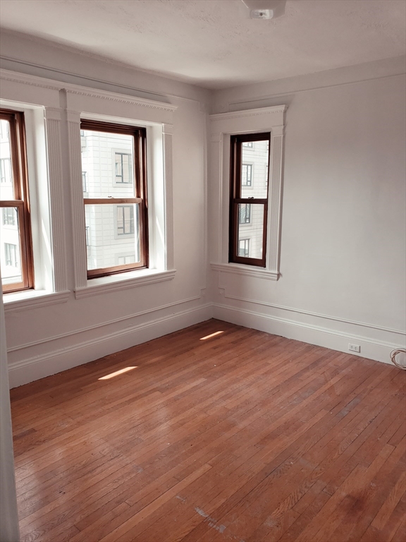 8 Garrison, Back Bay