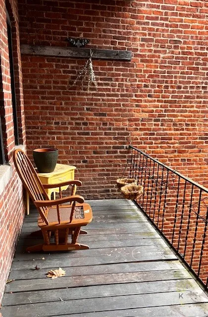 1957 Commonwealth Ave, Brighton