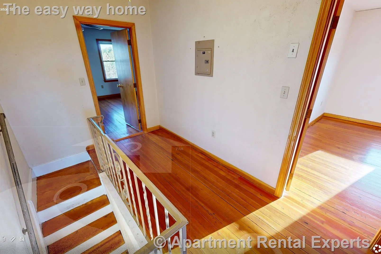 27 Princeton St, Tufts