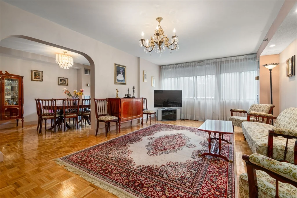 1731 Beacon, Brookline
