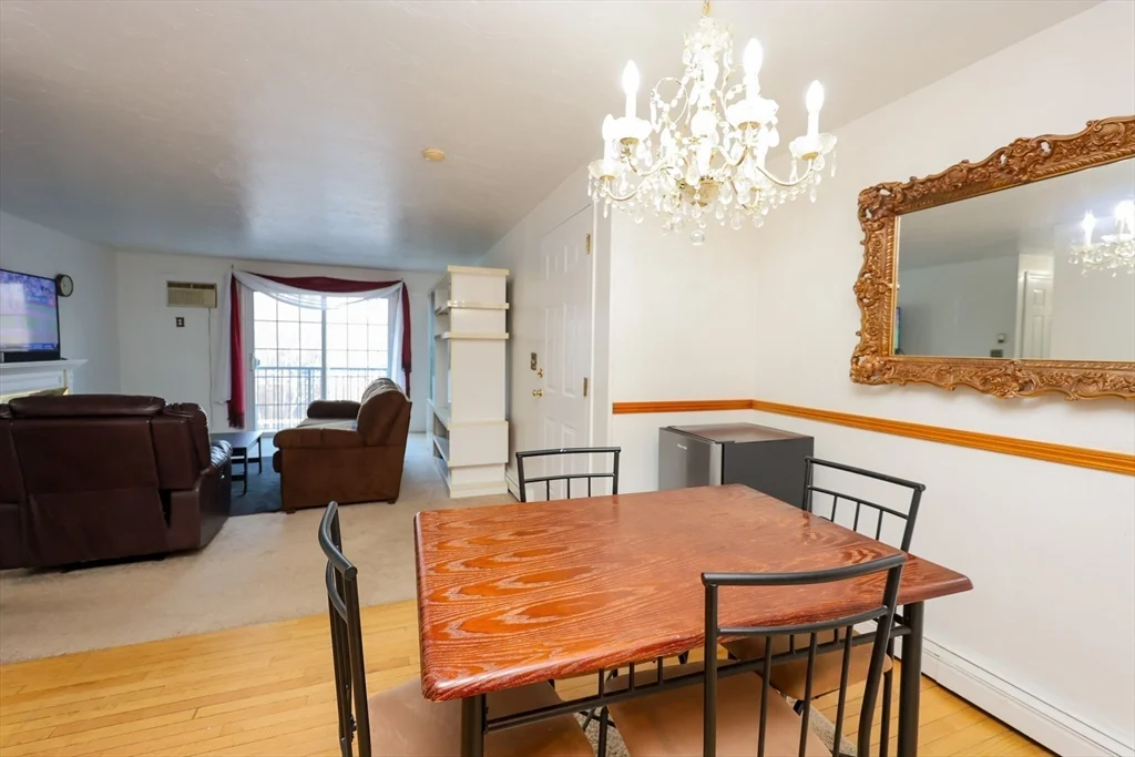 610 S Franklin St, Holbrook