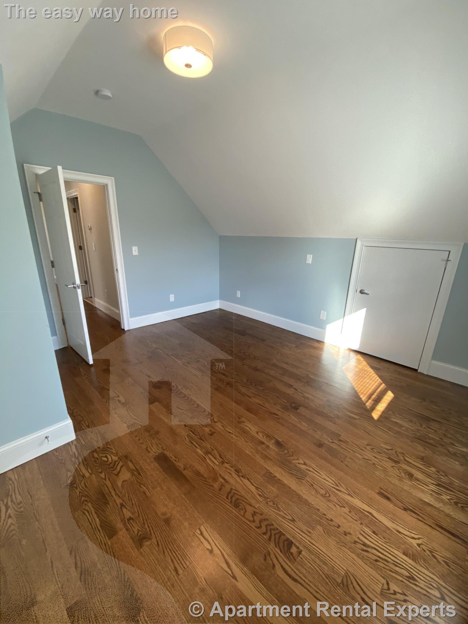 3-5 Hamilton Rd, Teele Square