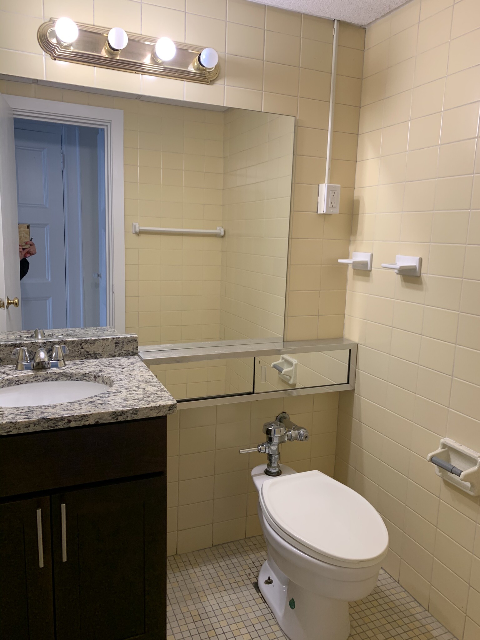 62 Boylston St, Downtown