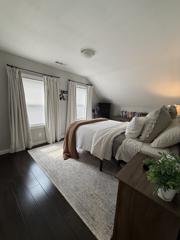 16 Church St, Natick