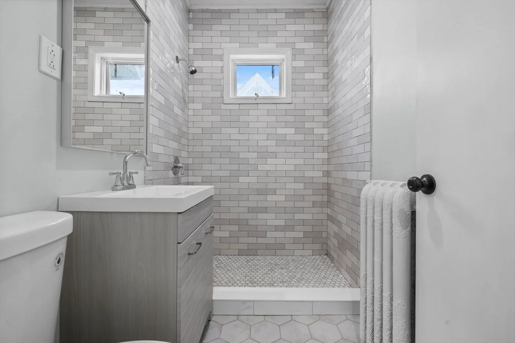 48 Hamilton Ave, Lynn