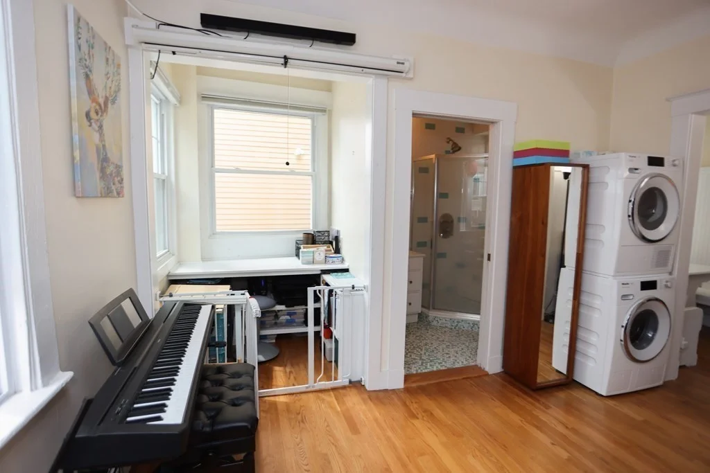 2 Arnold Cir, Mid Cambridge