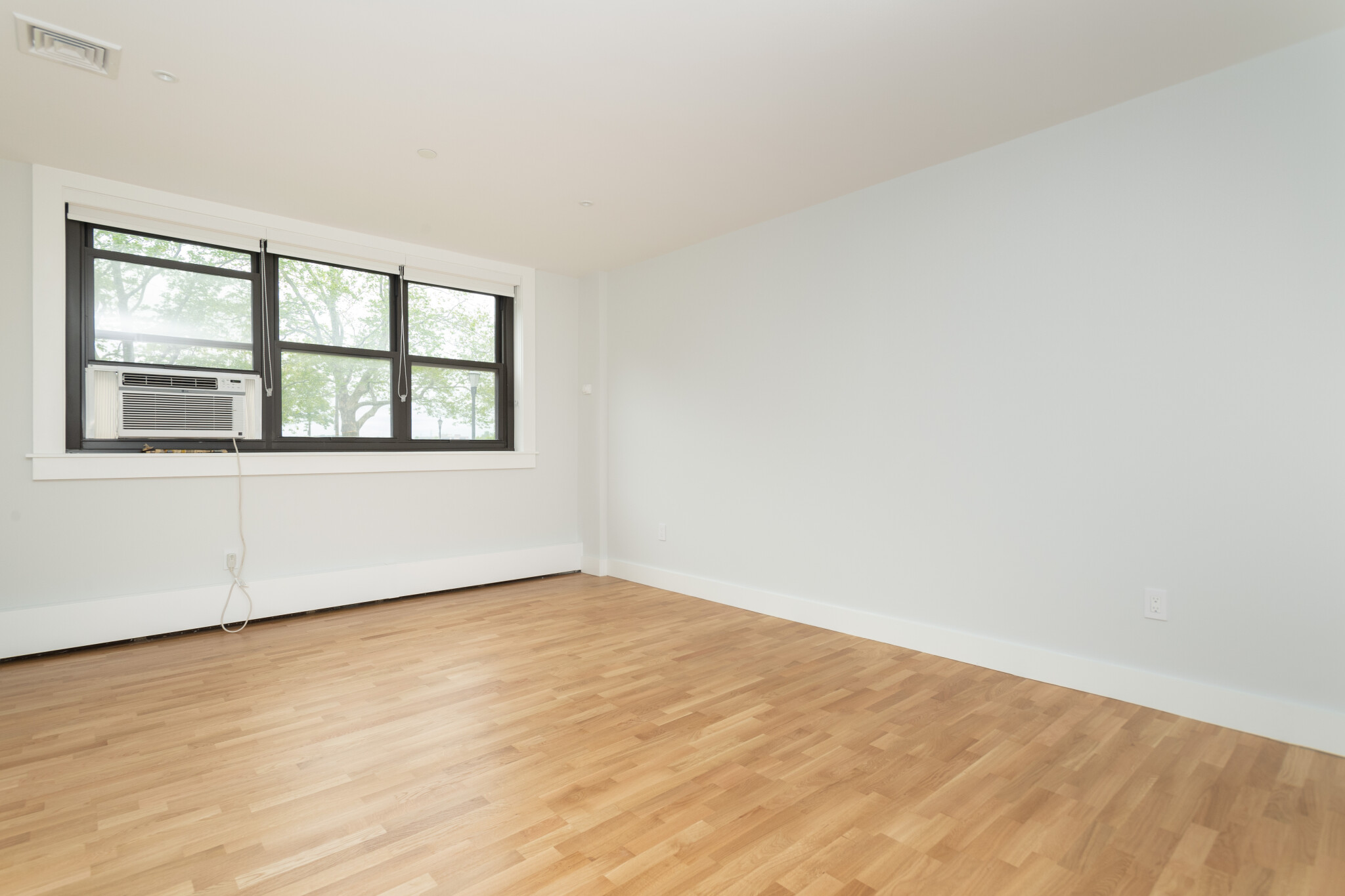 1410 Columbia Rd, South Boston