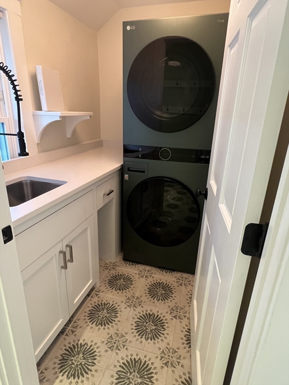 243 Dudley Rd, Bedford