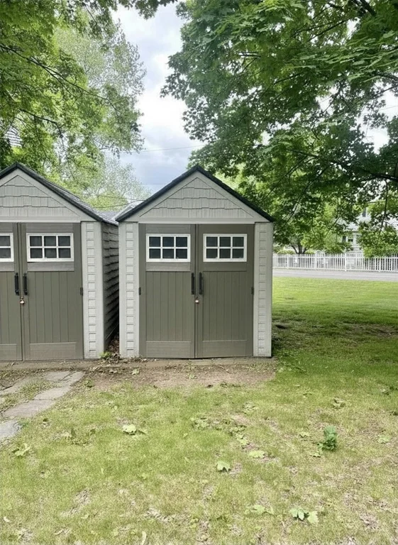 11 Carpenter Ave, Attleboro