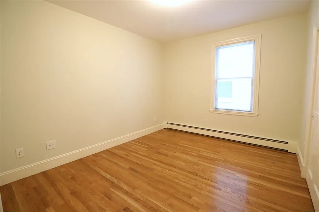 8 Caldwell Ave, Ward Two