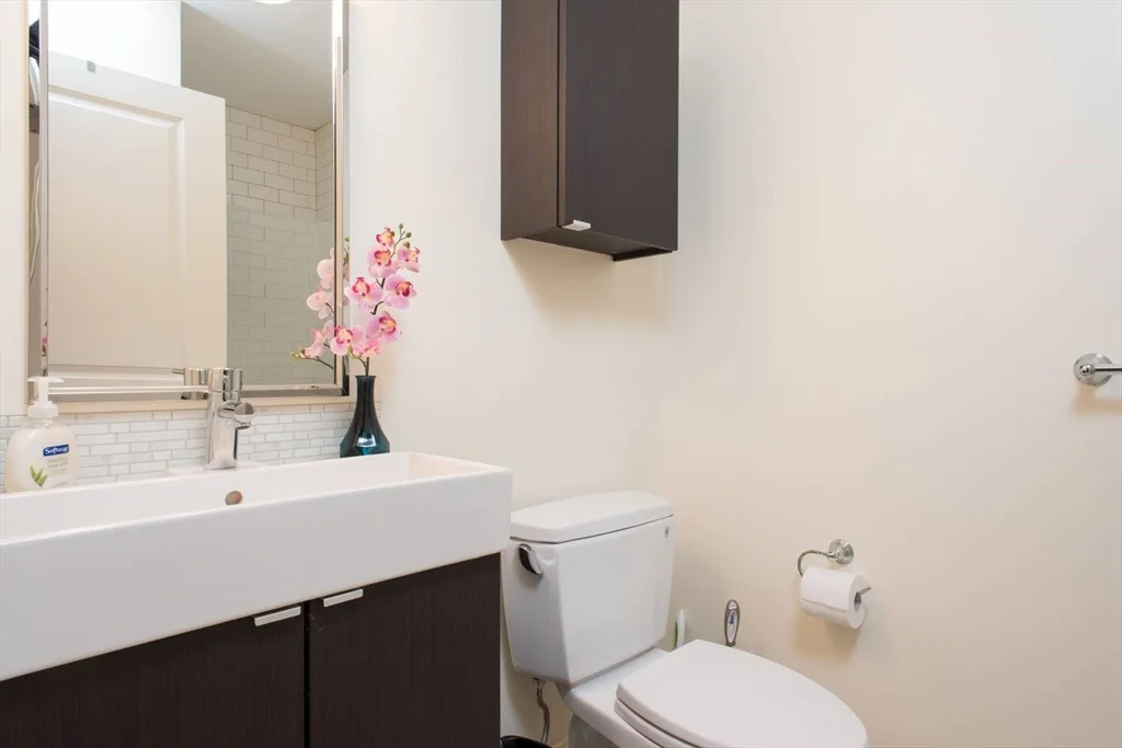 19 Cumberland St, Back Bay