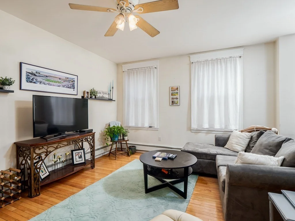 546 East 8th St, South Boston