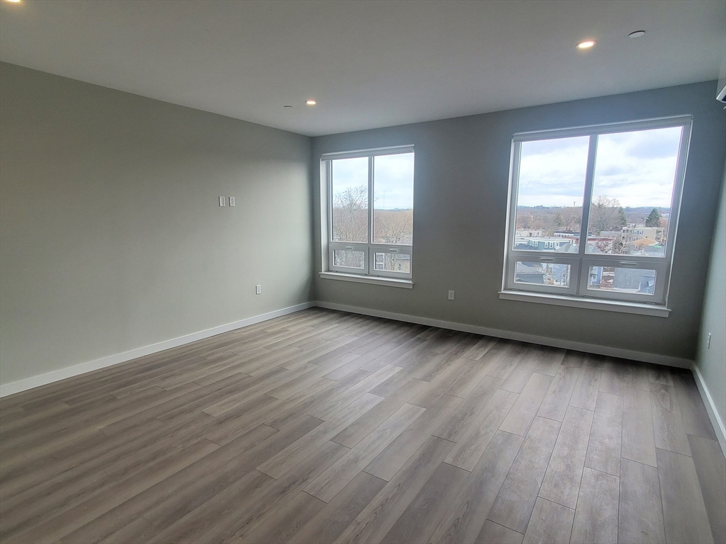 4 Beale St, Dorchester