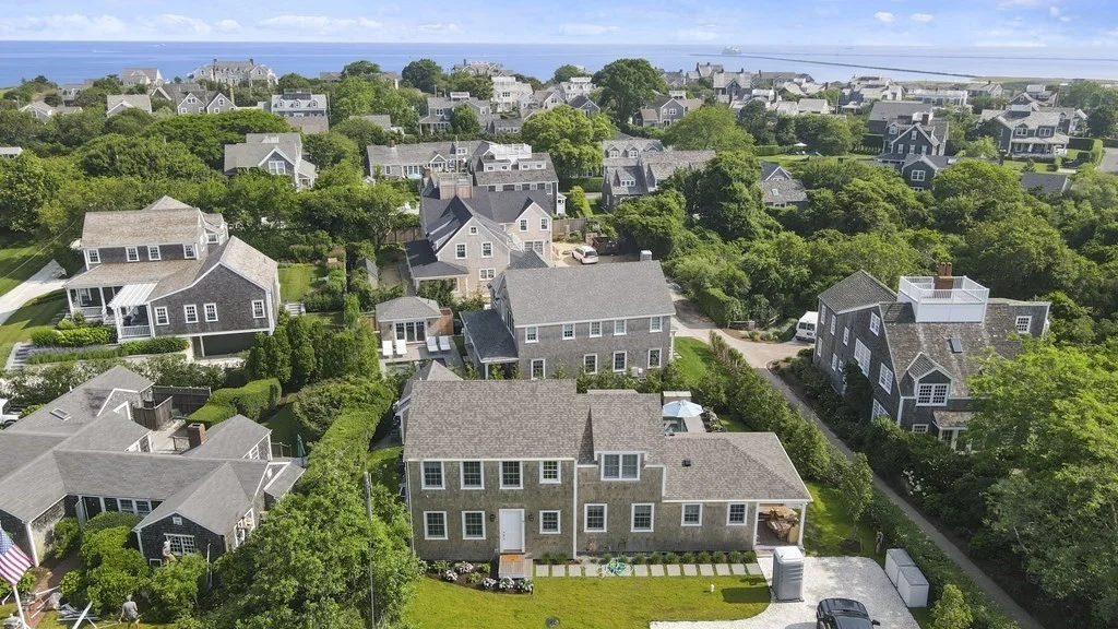 71 Cliff Rd, Nantucket