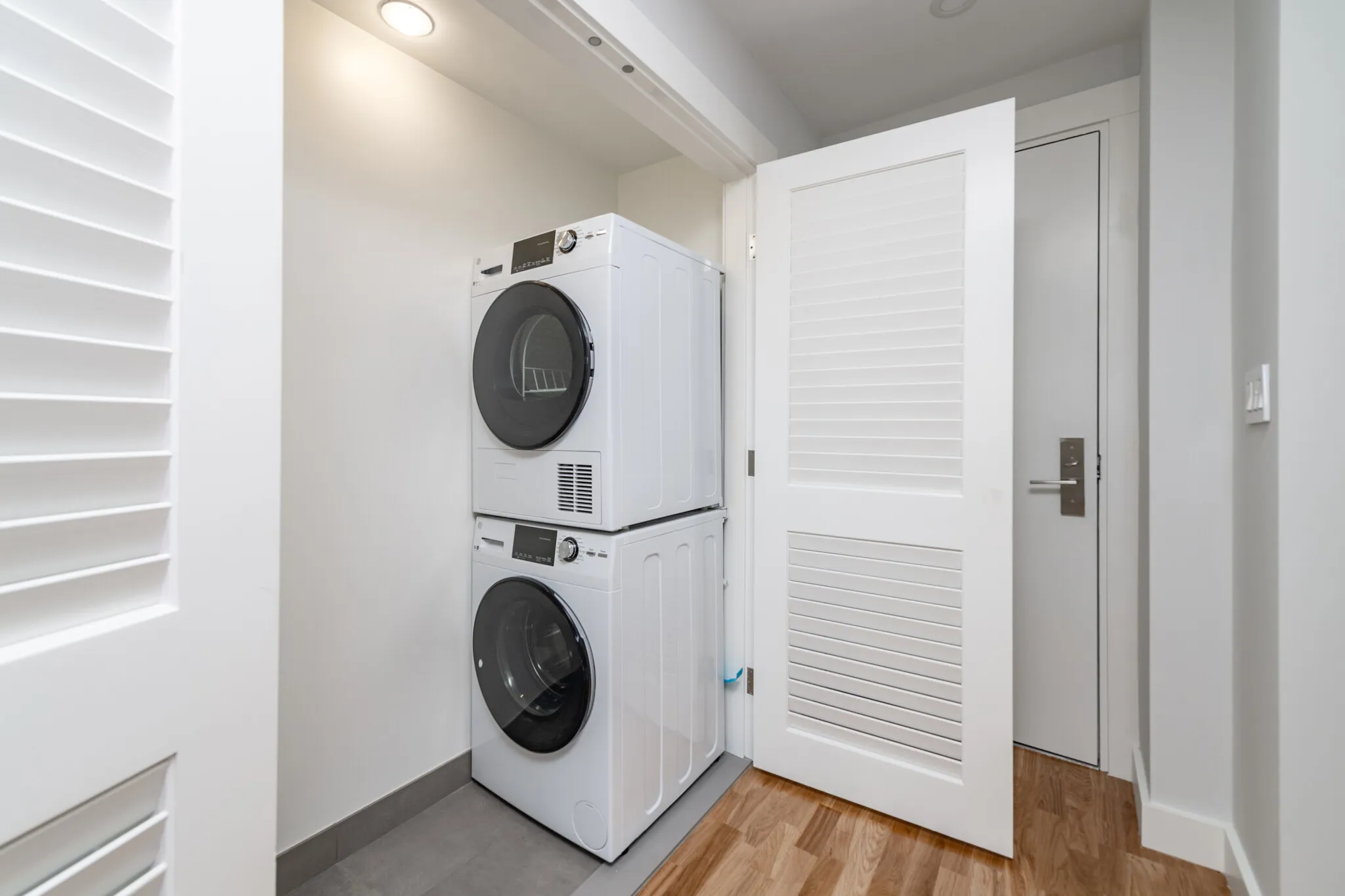 1410 Columbia Rd, South Boston