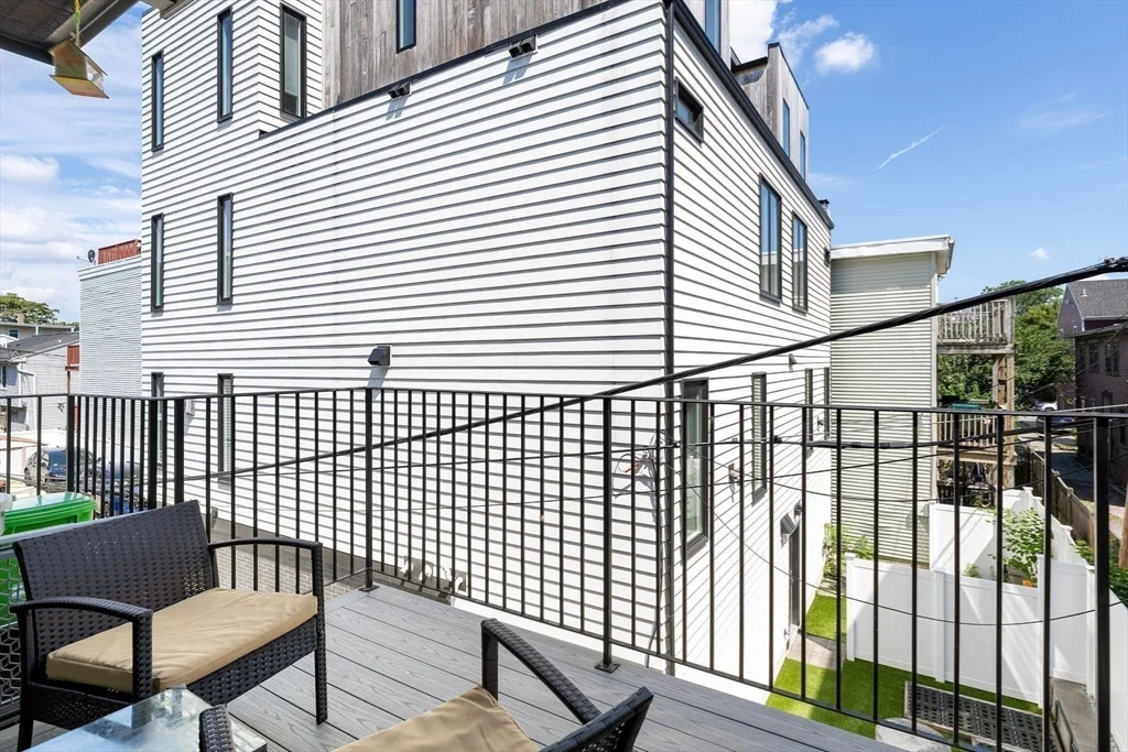 530 E 3rd St, South Boston