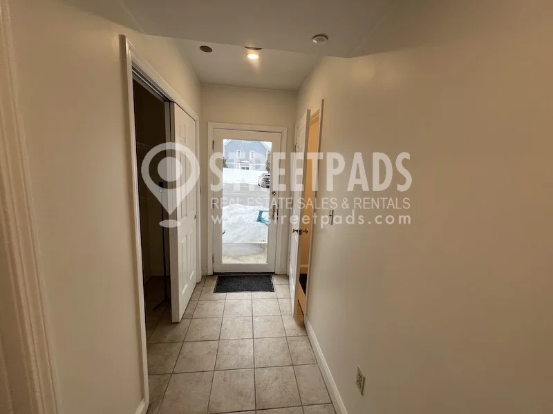 8 Glencoe St, Oak Square