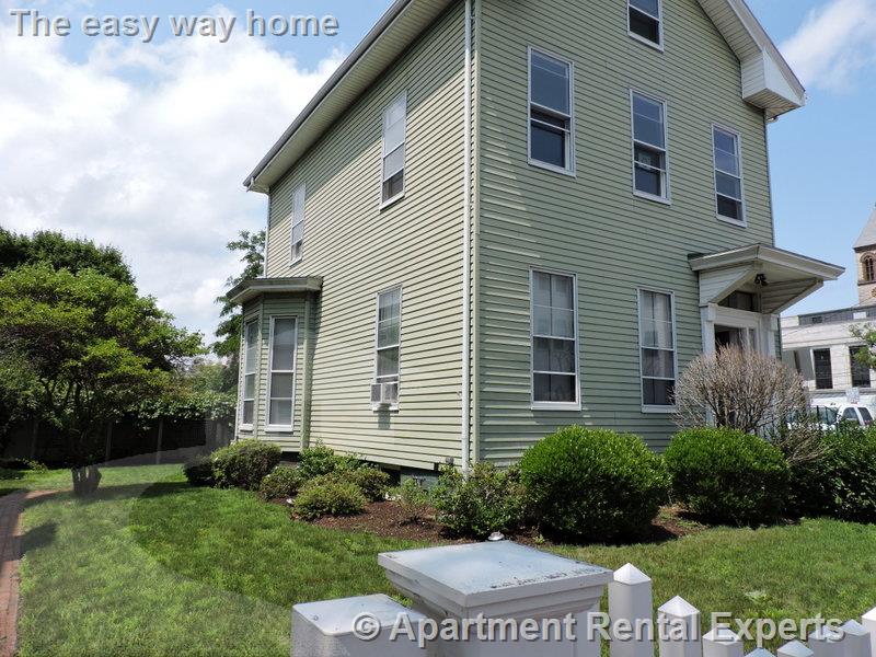 13 Pleasant St, Central Square