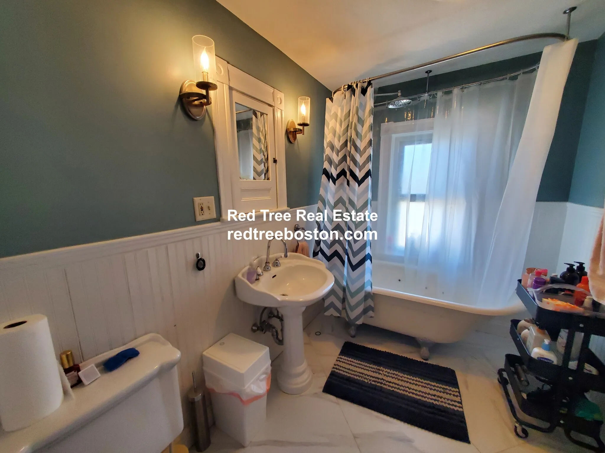 121 Lowell St, Powder House Square