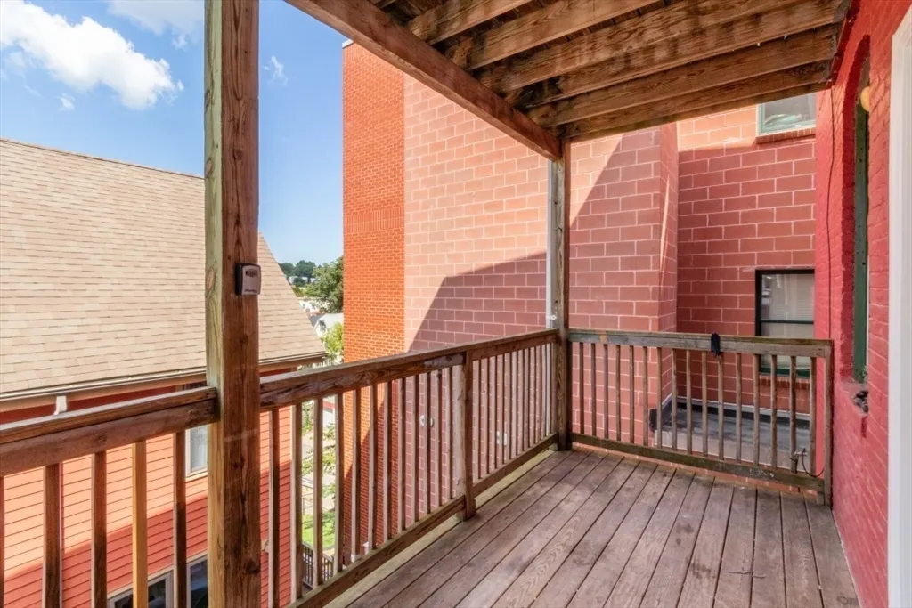 331 Centre St, Jamaica Plain