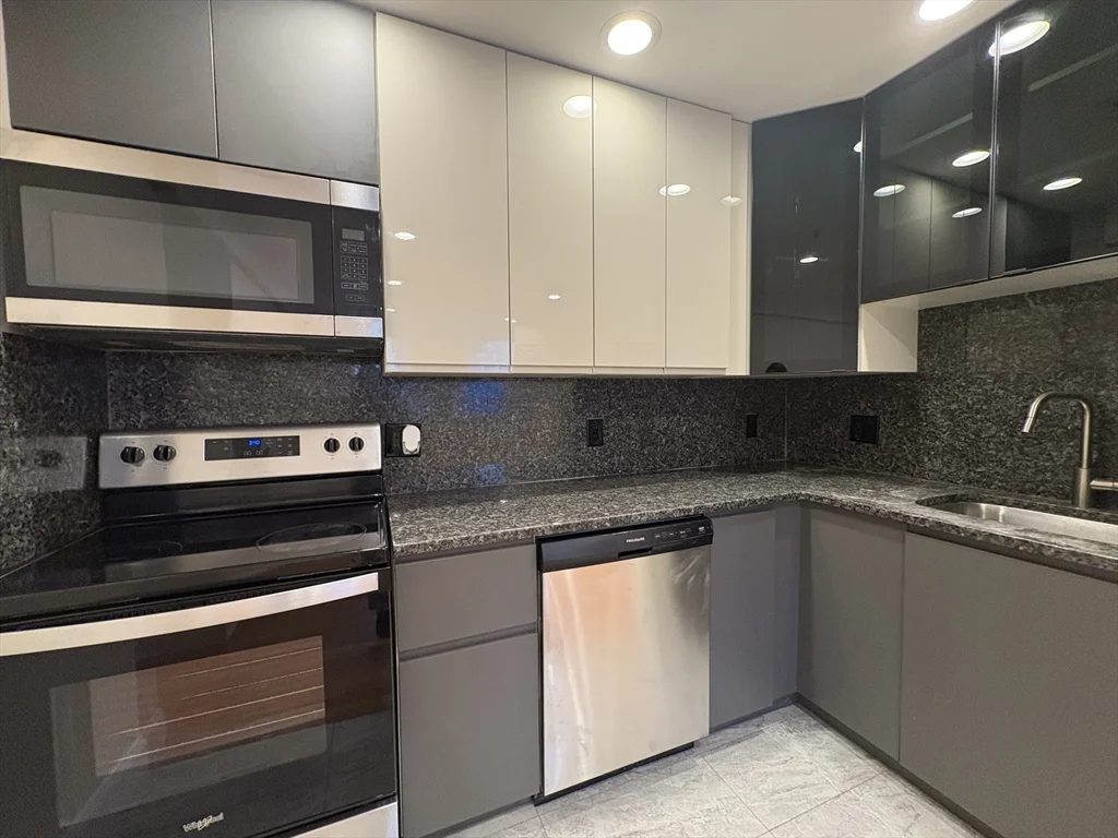 1801 Beacon St, Brookline