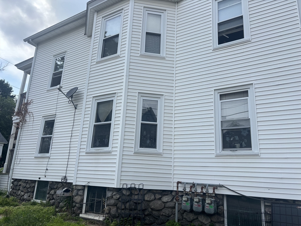 8 Stearns St, Worcester