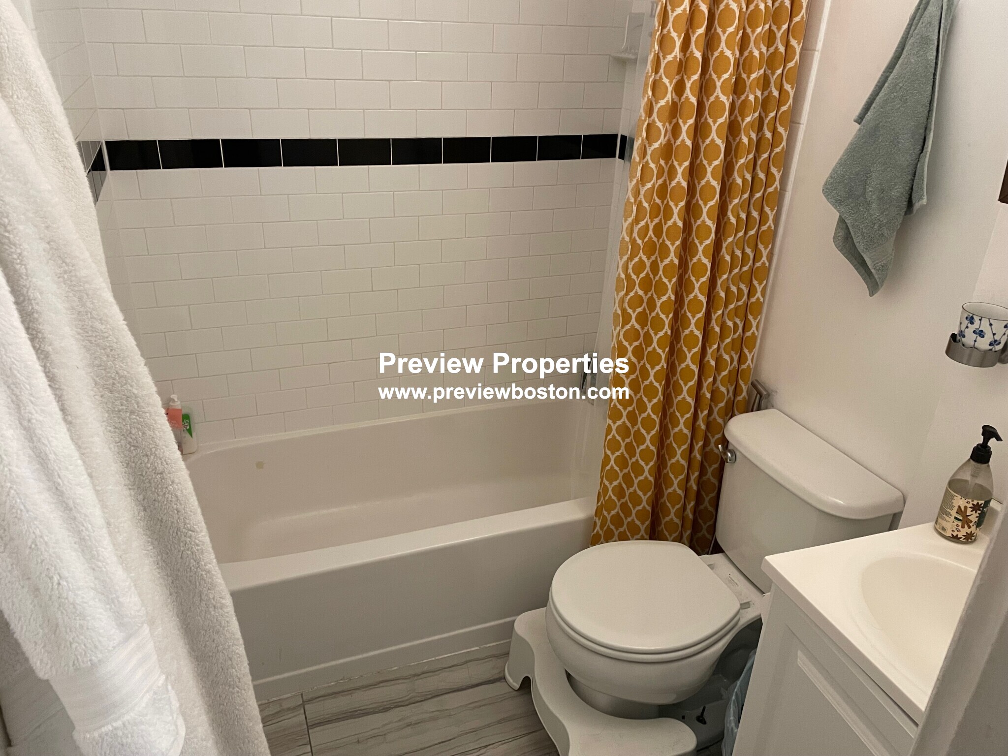 199 Strathmore Rd, Brighton