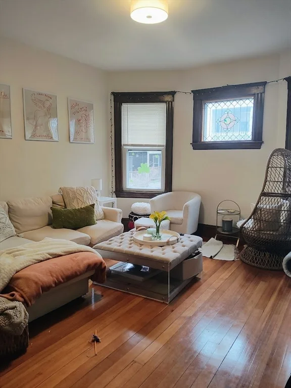 933 East Broadway, South Boston