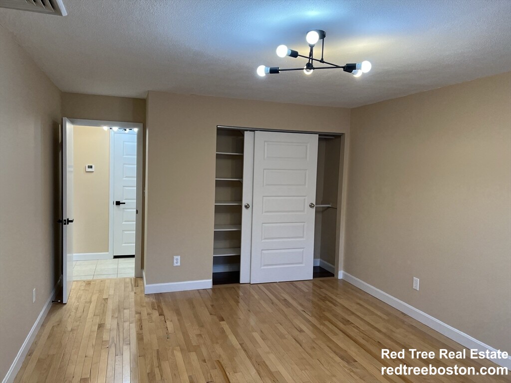 276 Chestnut Hill Ave, Brighton