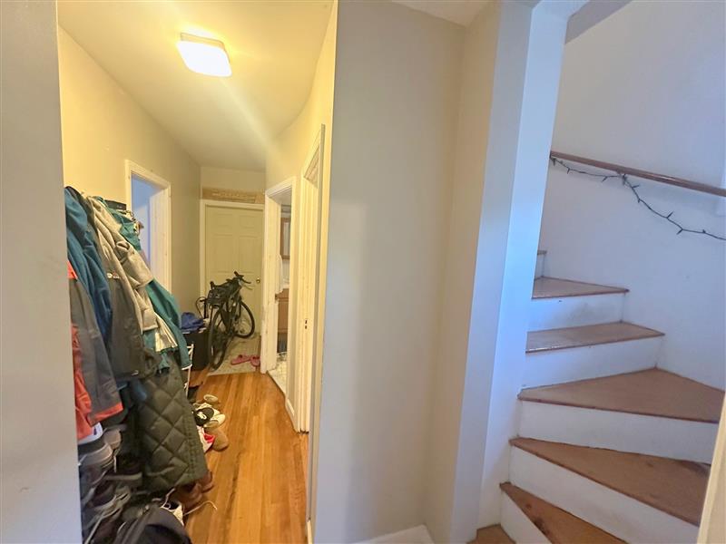 10 Rogers Ave, Powder House Square