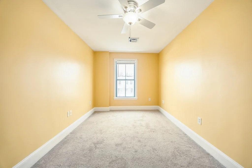 426 Mount Hope St, North Attleboro