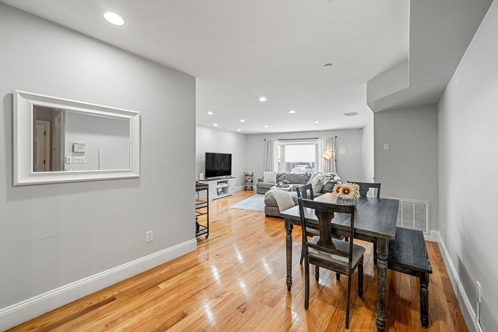 120 West 7th, South Boston