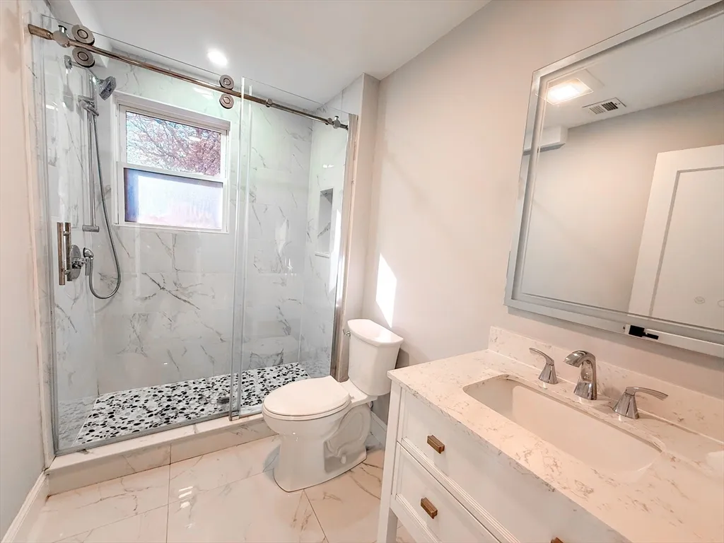 39 Pond St, Framingham