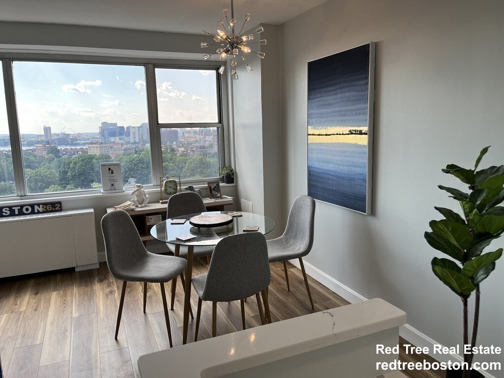 151 Tremont St, Midtown