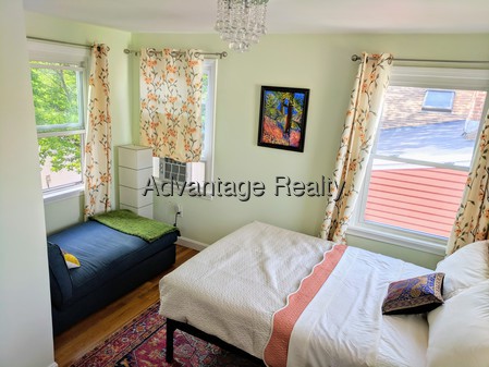 72 6th St, East Cambridge