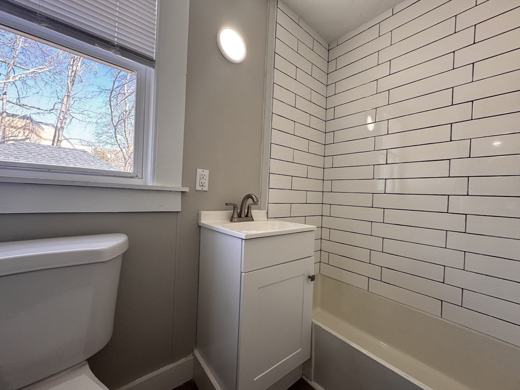 1 High St, Middleboro